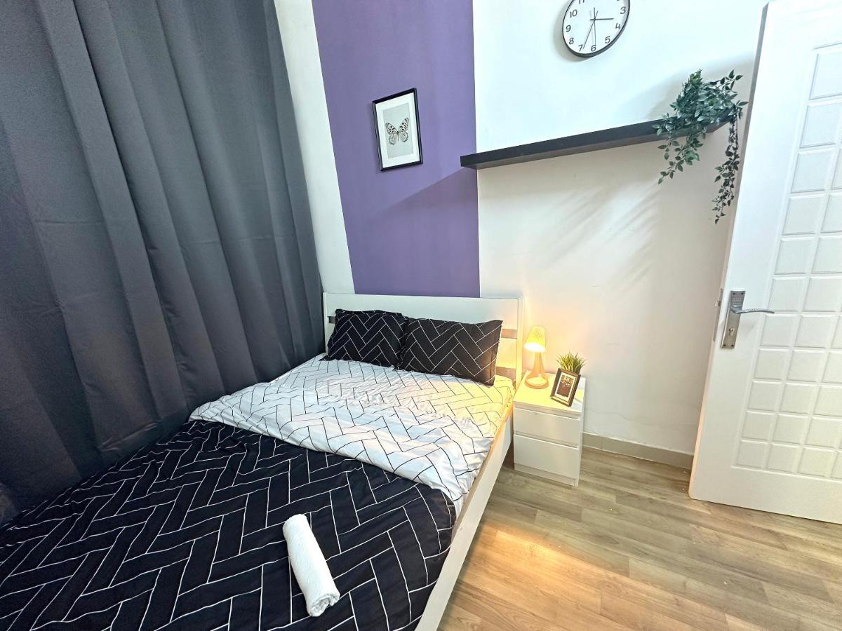 Homestay Beautiful Double Partition In Tecom Near Icm Metro Dubai